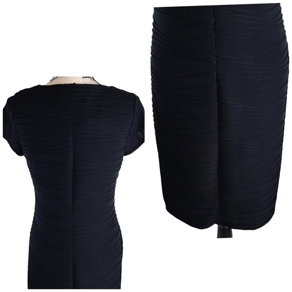 TRIBAL - Short sleeve Body-Con Dress - M - Picture 2 of 16